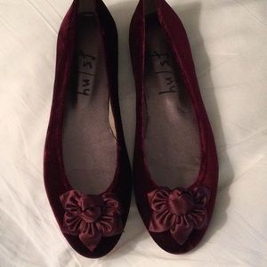 fs/ny wine velvet flats with satin flower French Sole New York
